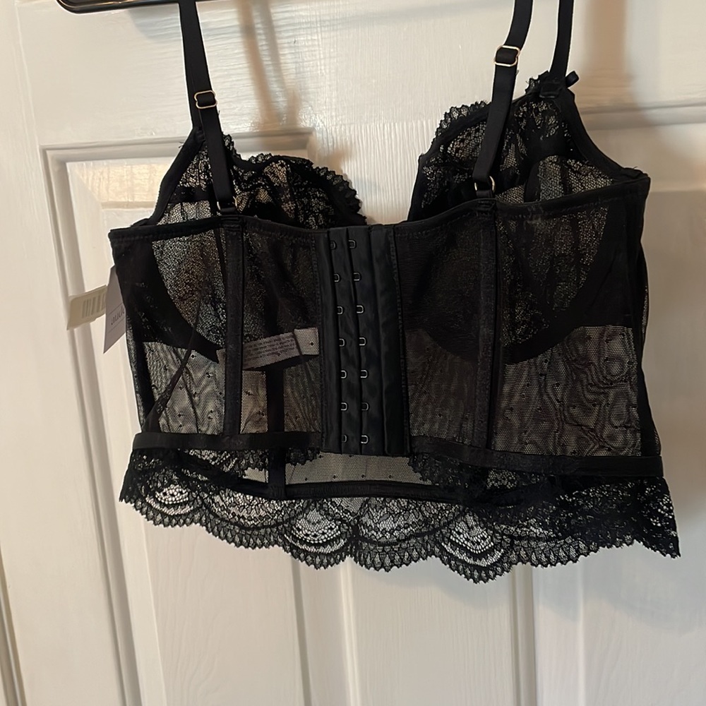 Corset - Picture 4 of 5